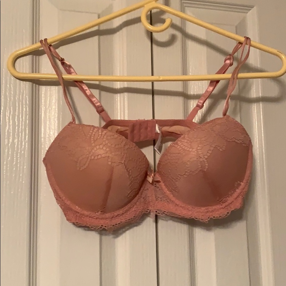 Marilyn Monroe lace bra